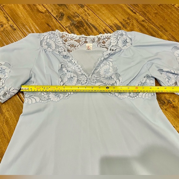 Vintage Confezione Anna blue silky nightgown muumuu nightie with lace - Picture 4 of 8